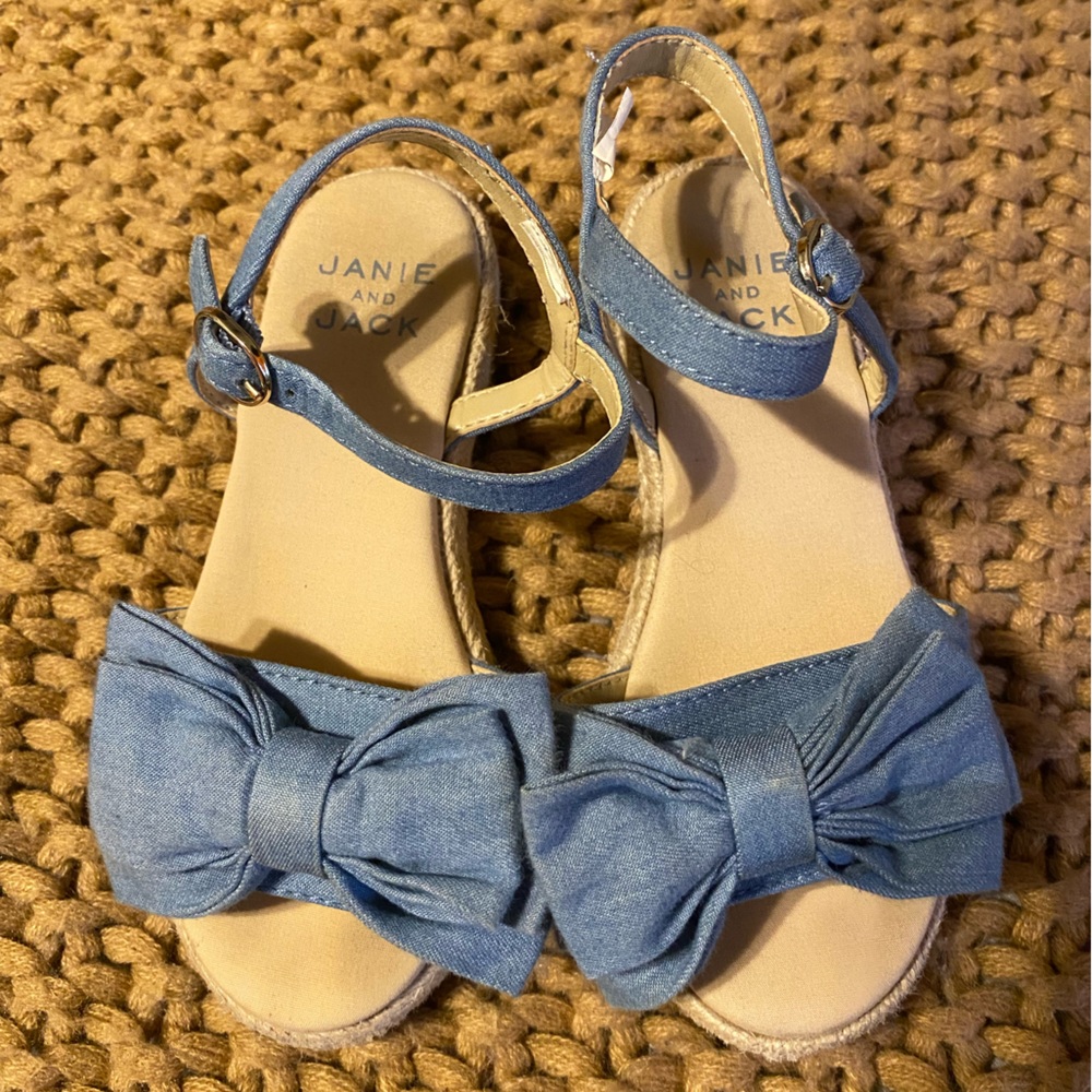 Janie and Jack toddler girl size 9 sandals